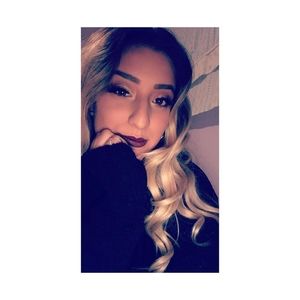 Meet your Posher, Vanessa